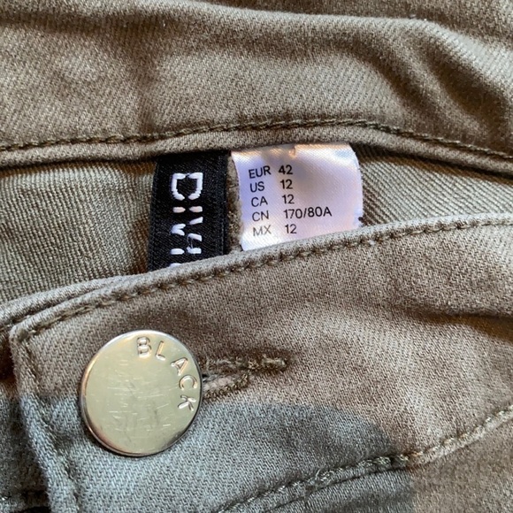 H&M Green Stretchy Skinny Pant - Picture 8 of 10